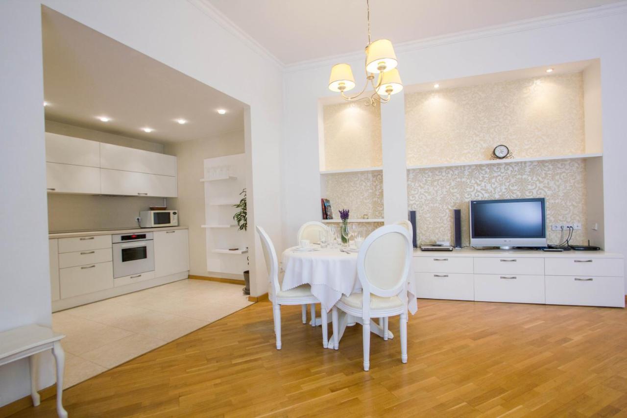 Historic Central Apartment Вилнюс Екстериор снимка